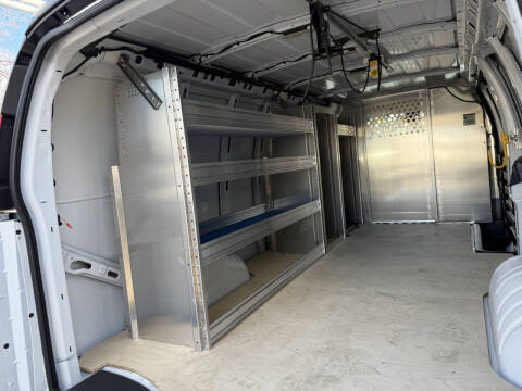 2025 Chevrolet Express 2500