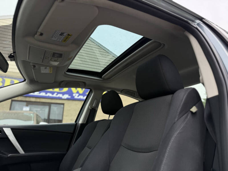 2012 Mazda MAZDA3 s Touring