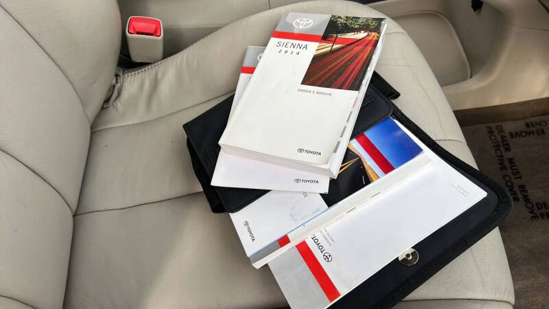 2014 Toyota Sienna Limited 7-Passenger