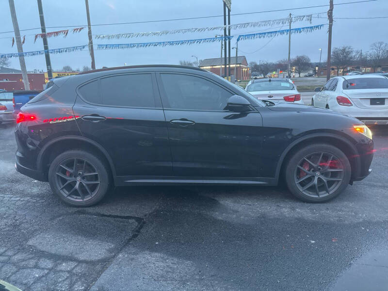 2018 Alfa Romeo Stelvio Sport