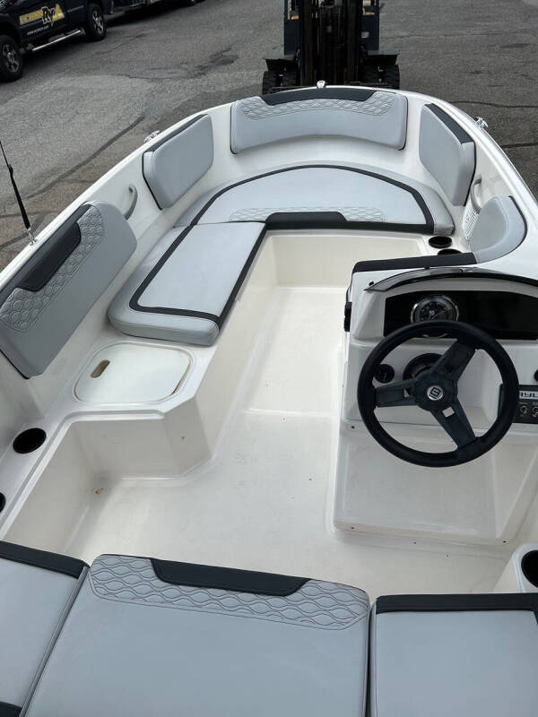 2021 Bayliner Element M15