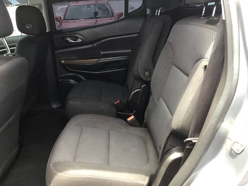 2020 GMC Acadia SLE