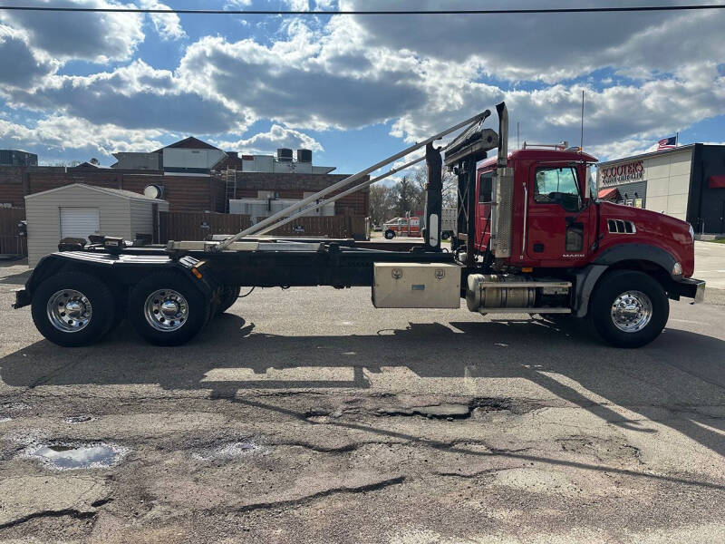 2007 Mack Granite