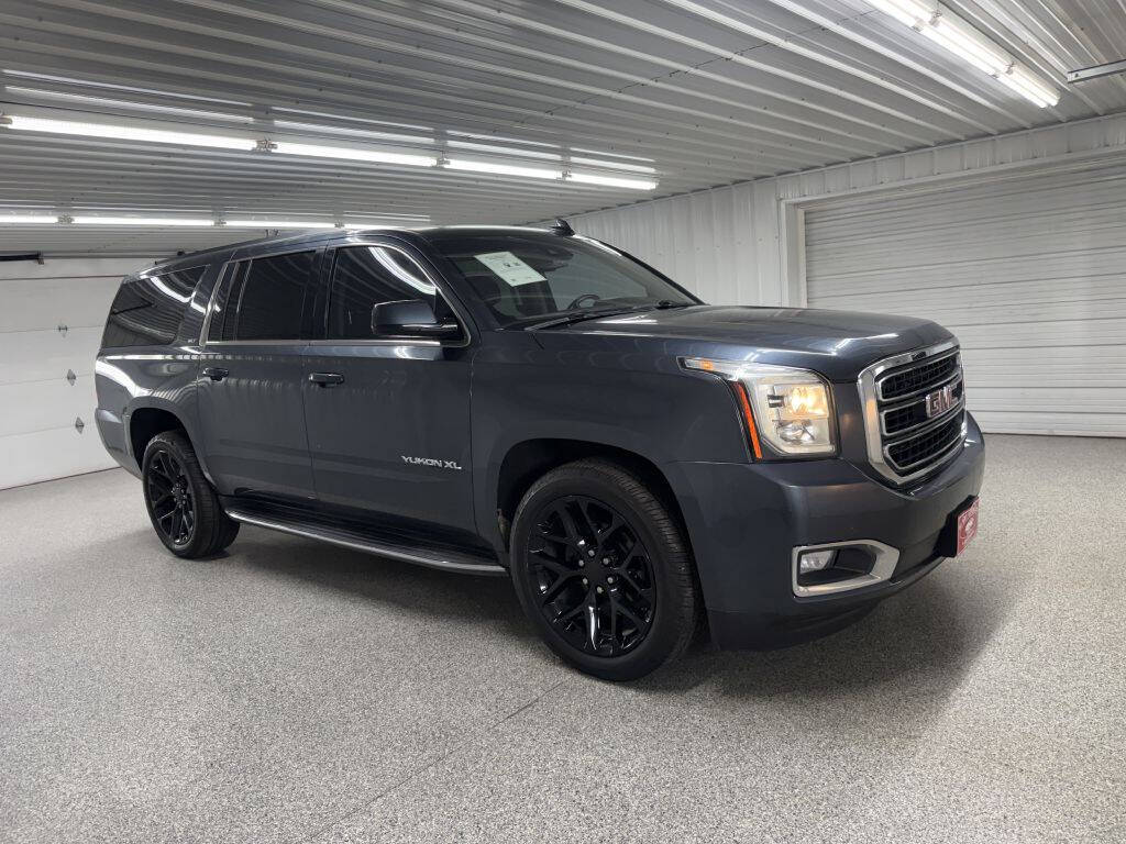 Gray 2020 GMC Yukon XL SLT 4x4 SLT 4dr SUV 1