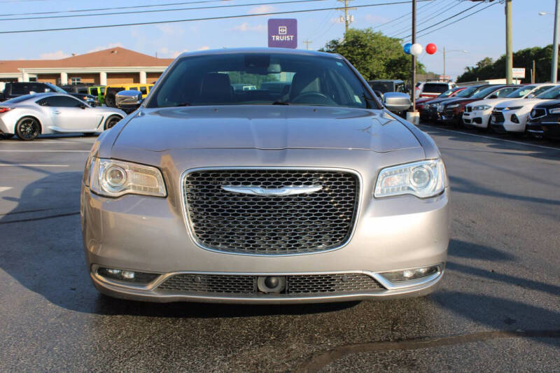2017 Chrysler 300 C Platinum