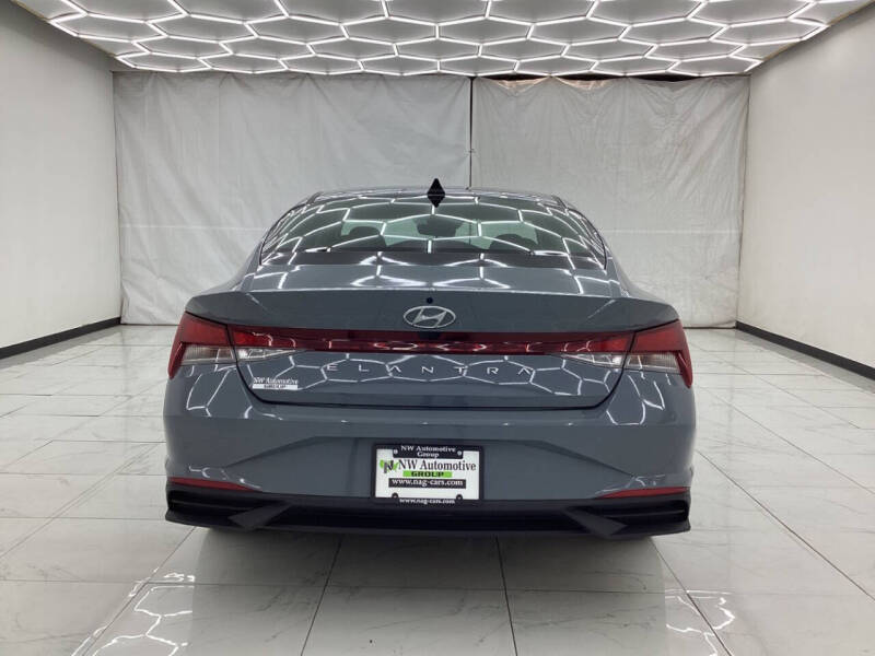 2023 Hyundai Elantra