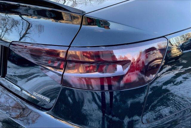 2019 Audi A4 quattro Premium Plus 45 TFSI