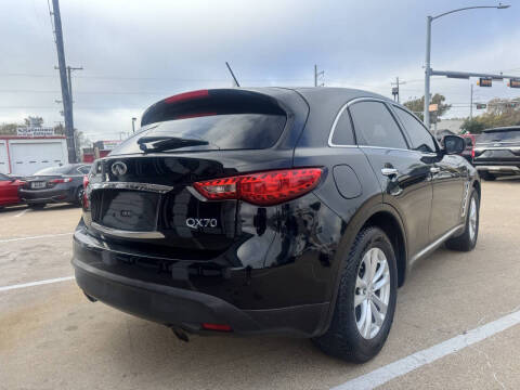 2017 Infiniti QX70