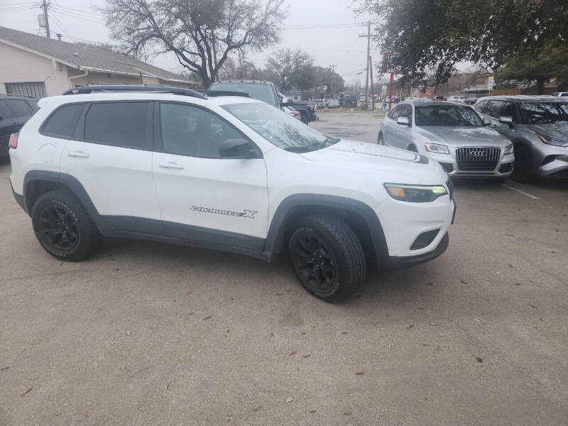 2022 Jeep Cherokee for sale at DFW AUTO FINANCING LLC in Dallas TX