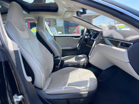 2013 Tesla Model S Performance