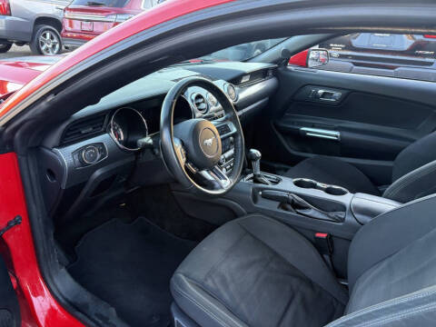 2017 Ford Mustang EcoBoost