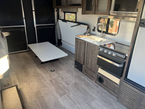 2019 OZARK 2500