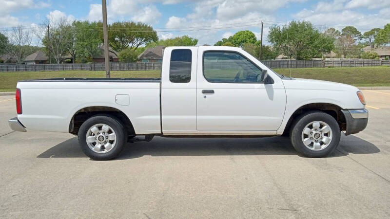 2000 Nissan Frontier XE