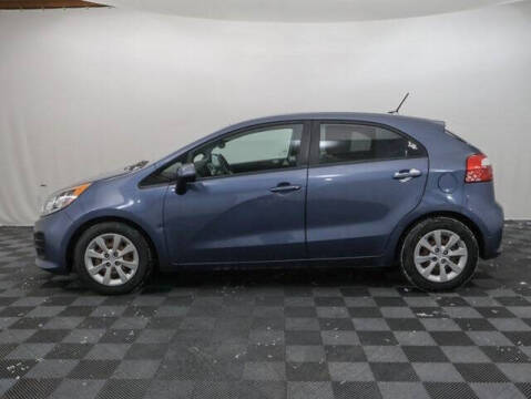 2016 Kia Rio 5-Door LX