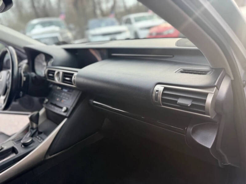 2016 Lexus IS 200t