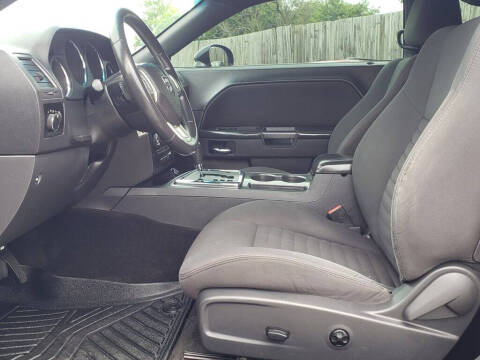 2013 Dodge Challenger SXT