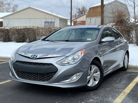 2015 Hyundai Sonata Hybrid for sale at A.I. Monroe Auto Sales in Bountiful UT