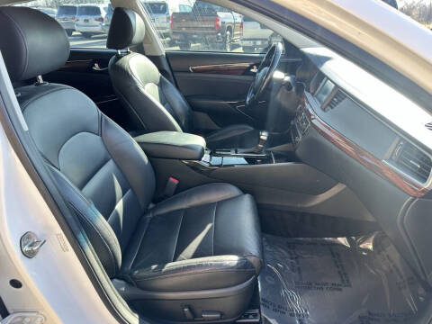 2017 Kia Cadenza Premium