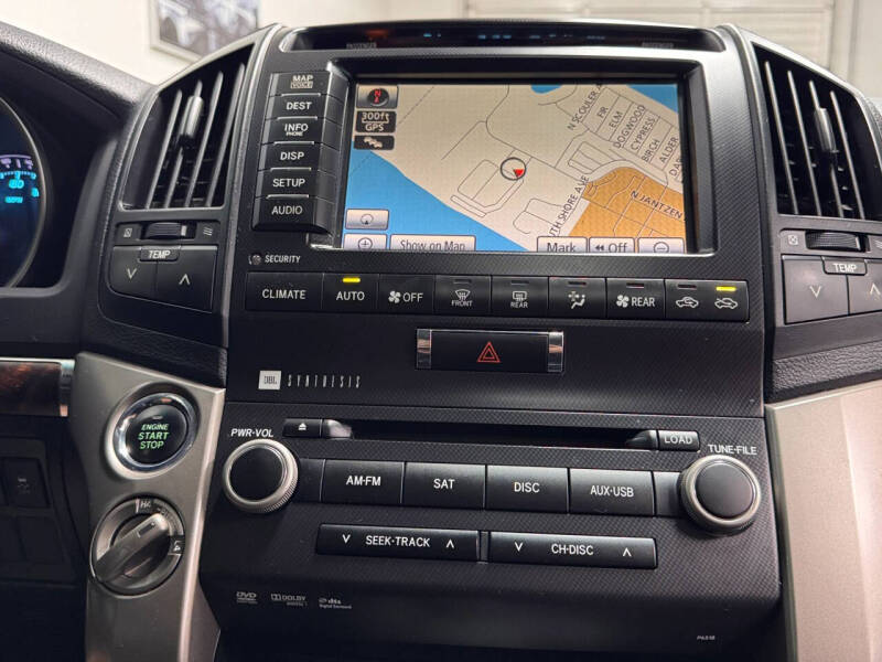 2011 Toyota Land Cruiser