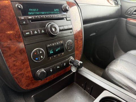 2013 Chevrolet Avalanche LT Black Diamond