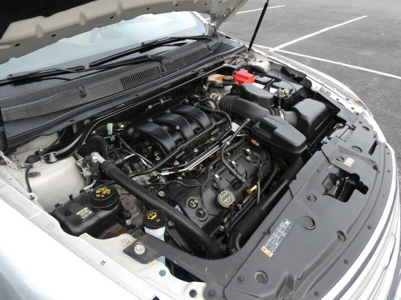 2017 Ford Taurus SE