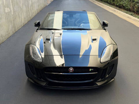 2016 Jaguar F-TYPE R