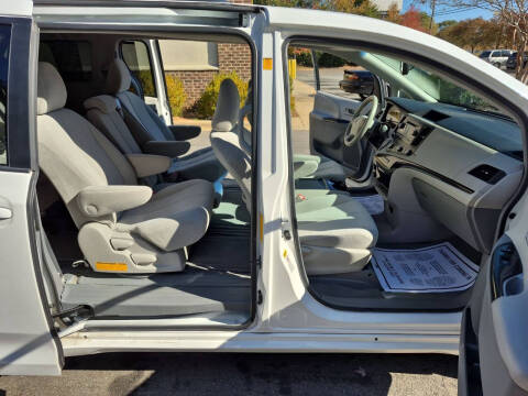 2011 Toyota Sienna