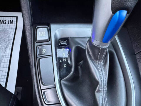 2019 Hyundai Veloster