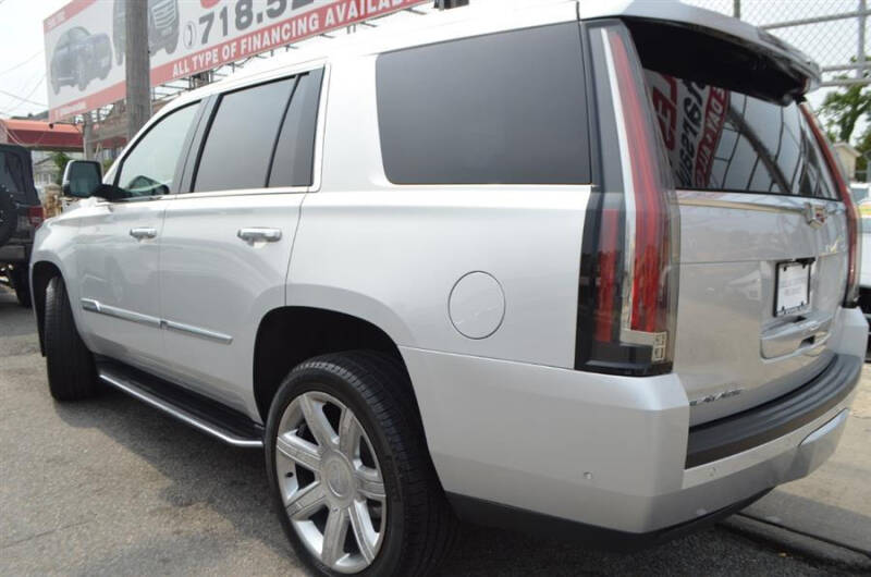 2018 Cadillac Escalade Luxury