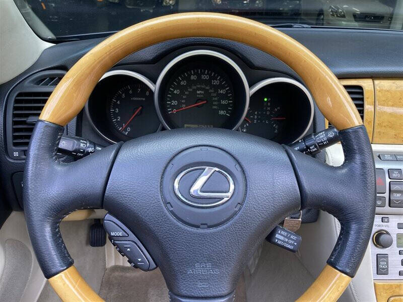 2003 Lexus SC 430