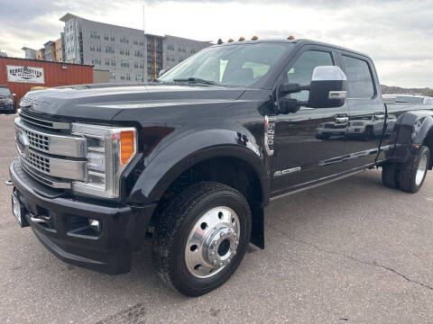 2019 Ford F-450 Super Duty Platinum