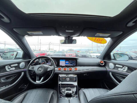 2017 Mercedes-Benz E-Class E 300 4MATIC