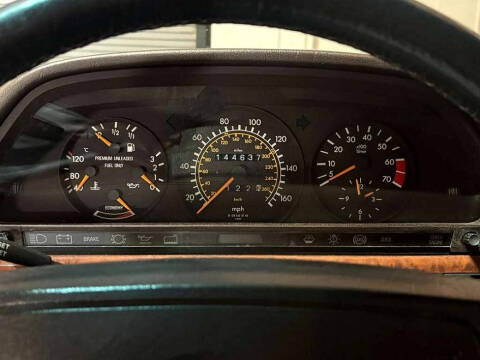 1991 Mercedes-Benz 560-Class 560 SEL