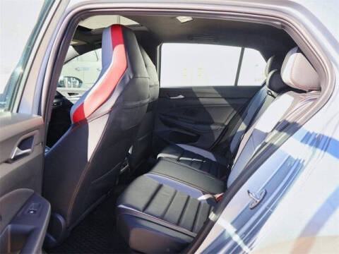 2026 Volkswagen Golf GTI Autobahn