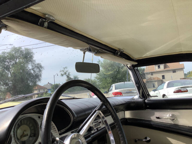 1957 Ford Thunderbird