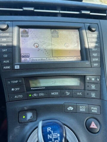 2010 Toyota Prius III