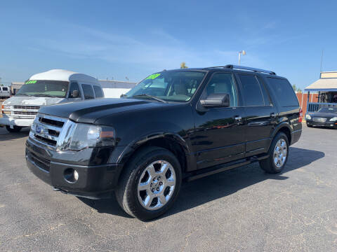 2013 Ford Expedition for sale at AJOULY AUTO SALES in Moore OK