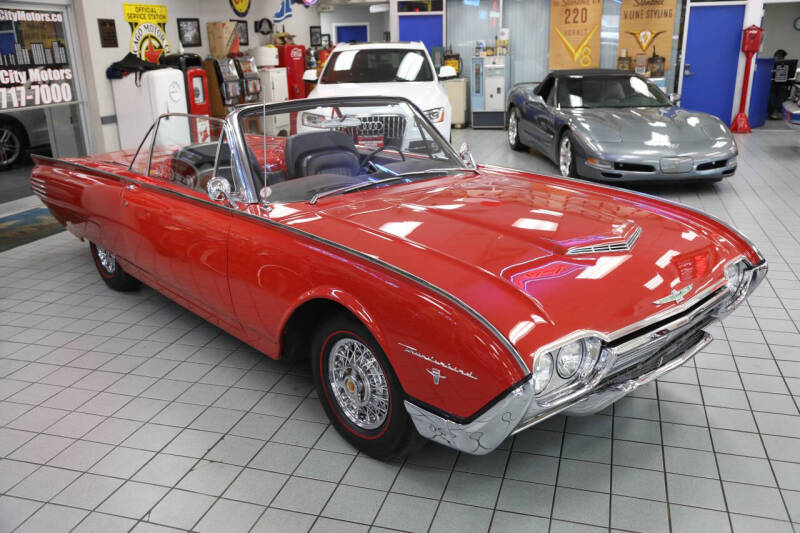 1961 Ford Thunderbird