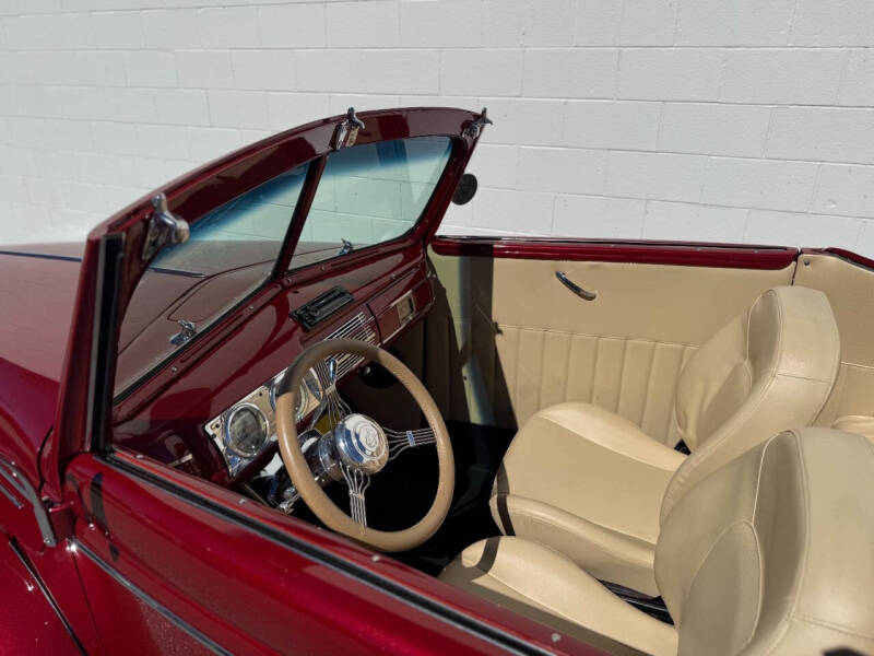 1940 Ford Cabriolet