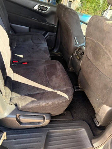 2015 Nissan Pathfinder S