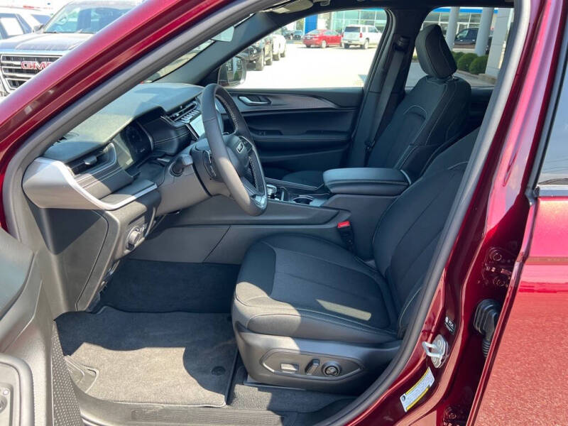 2024 Jeep Grand Cherokee L Altitude