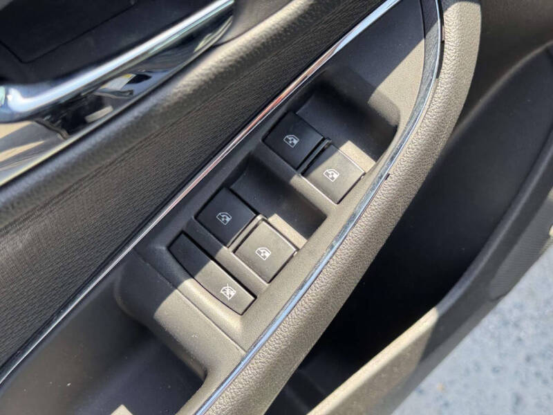2018 Chevrolet Cruze LT Auto