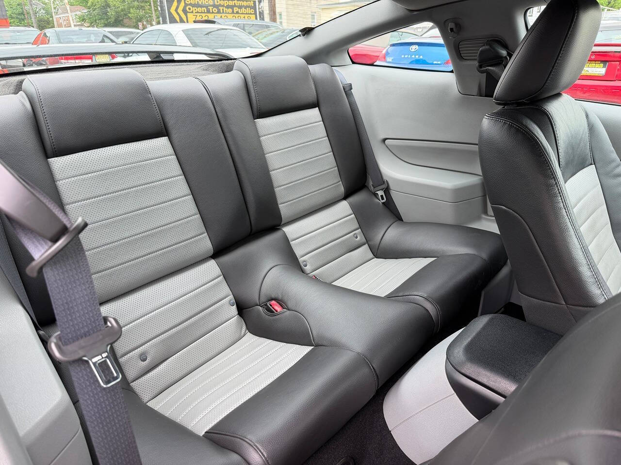 2008 Ford Mustang 16