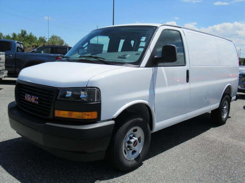 2026 GMC Savana 2500