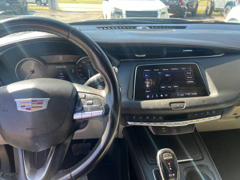 2020 Cadillac XT4 Luxury