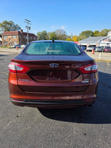2016 Ford Fusion SE