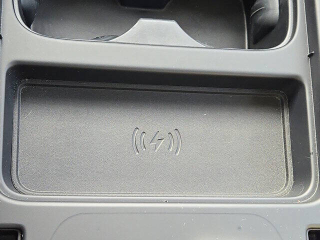 2024 Land Rover Defender 110 P300 S