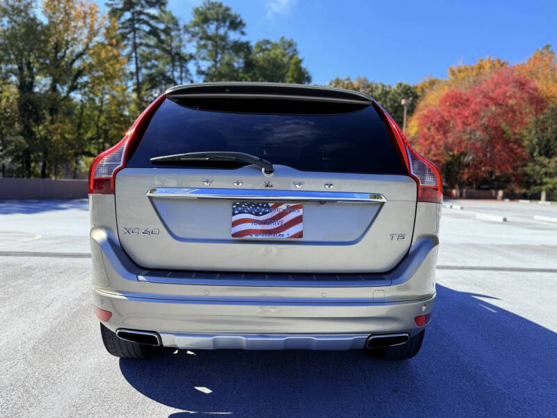 2015 Volvo XC60 T5 Drive-E Platinum