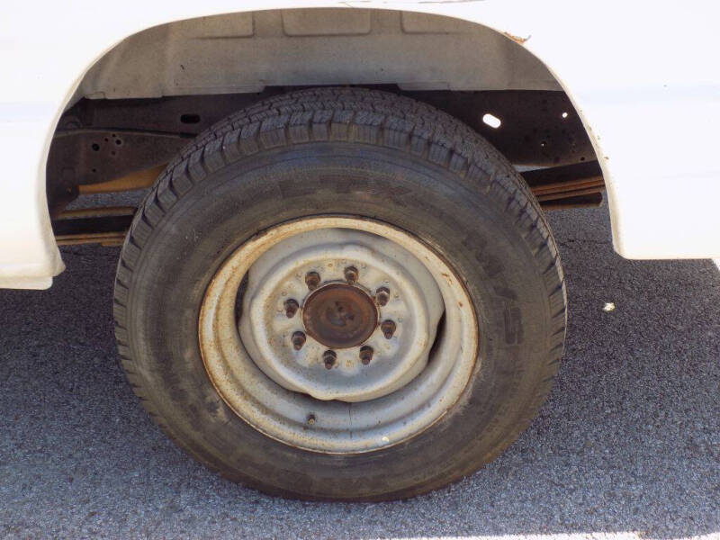 2005 Ford E-Series E-250