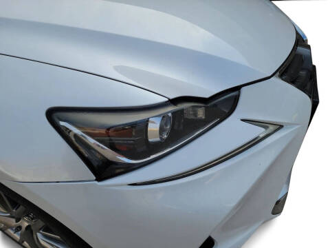 2017 Lexus IS 200t